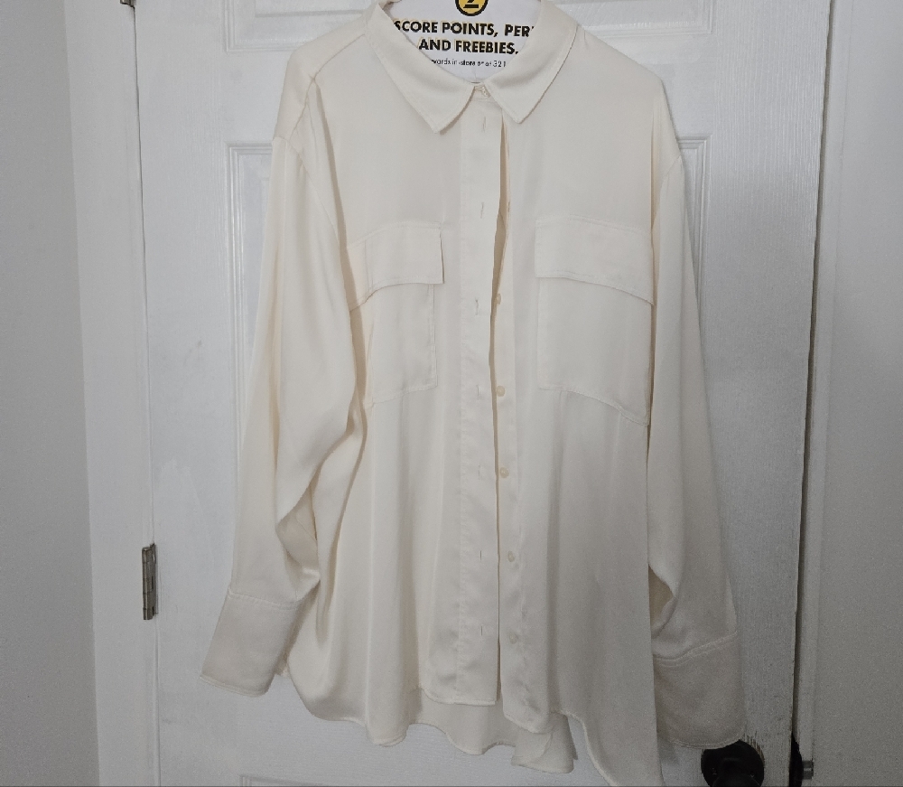 H&M Cream Casual Button Down Shirt Relaxed Fit